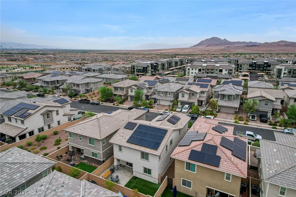 185 Lilt, Henderson, NV 89011
