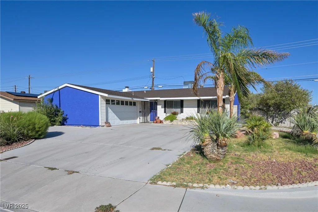1200 Saylor, Las Vegas, NV 89108