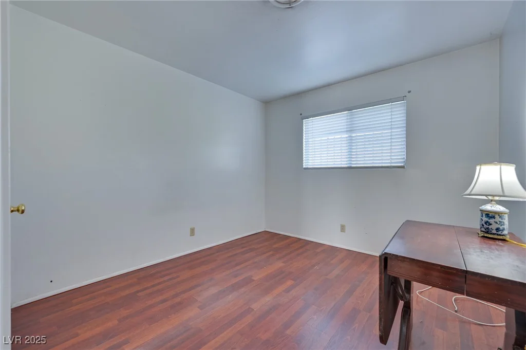 1200 Saylor, Las Vegas, NV 89108
