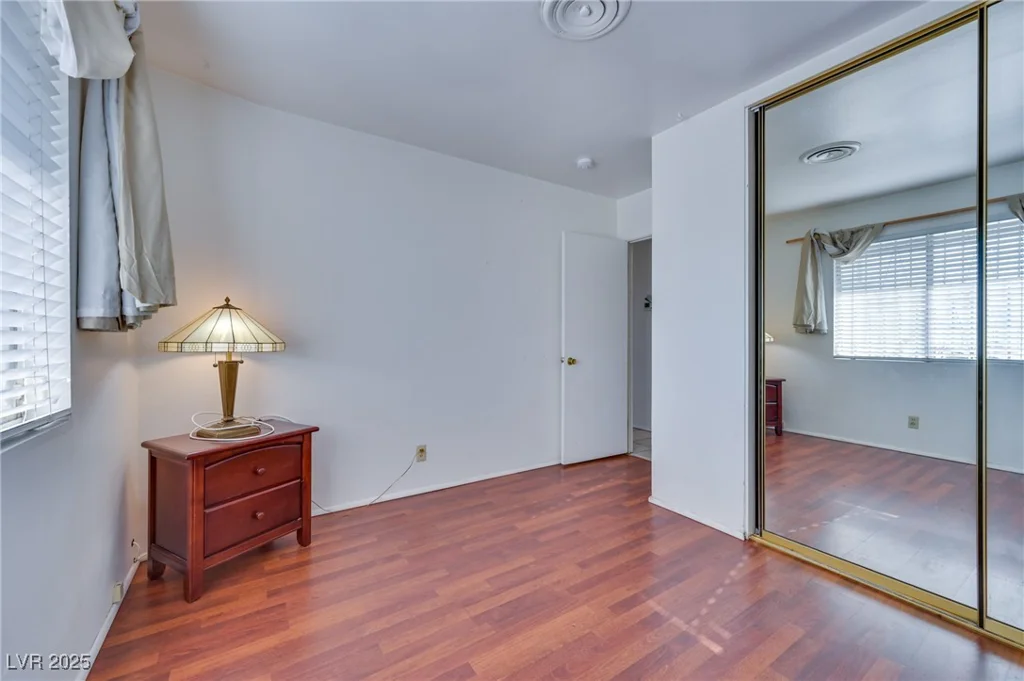 1200 Saylor, Las Vegas, NV 89108