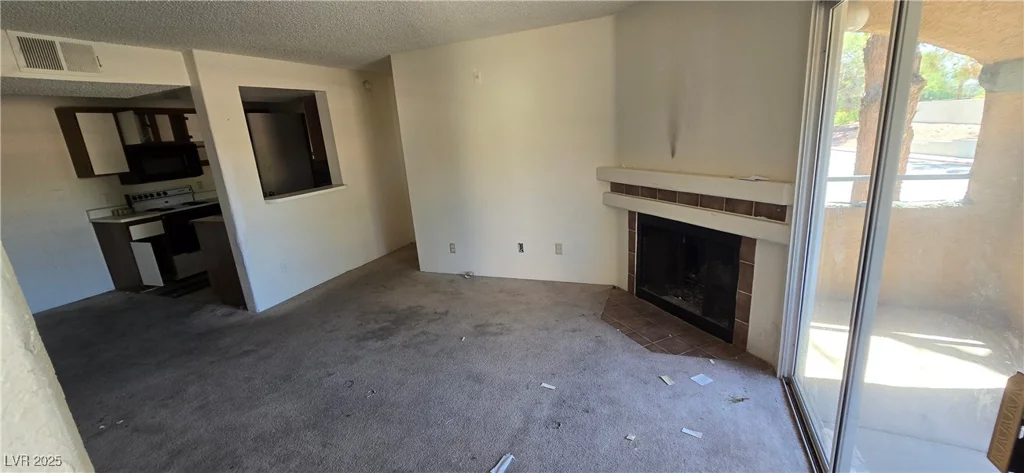 211 Mission Laguna, Las Vegas, NV 89107