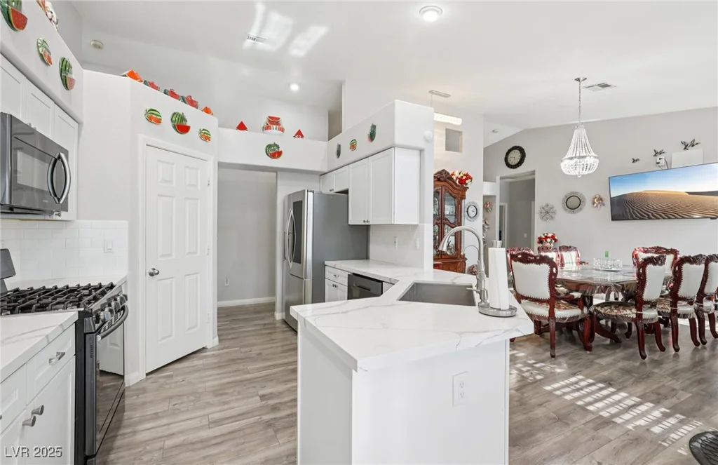 8208 Gila Bend, Las Vegas, NV 89123