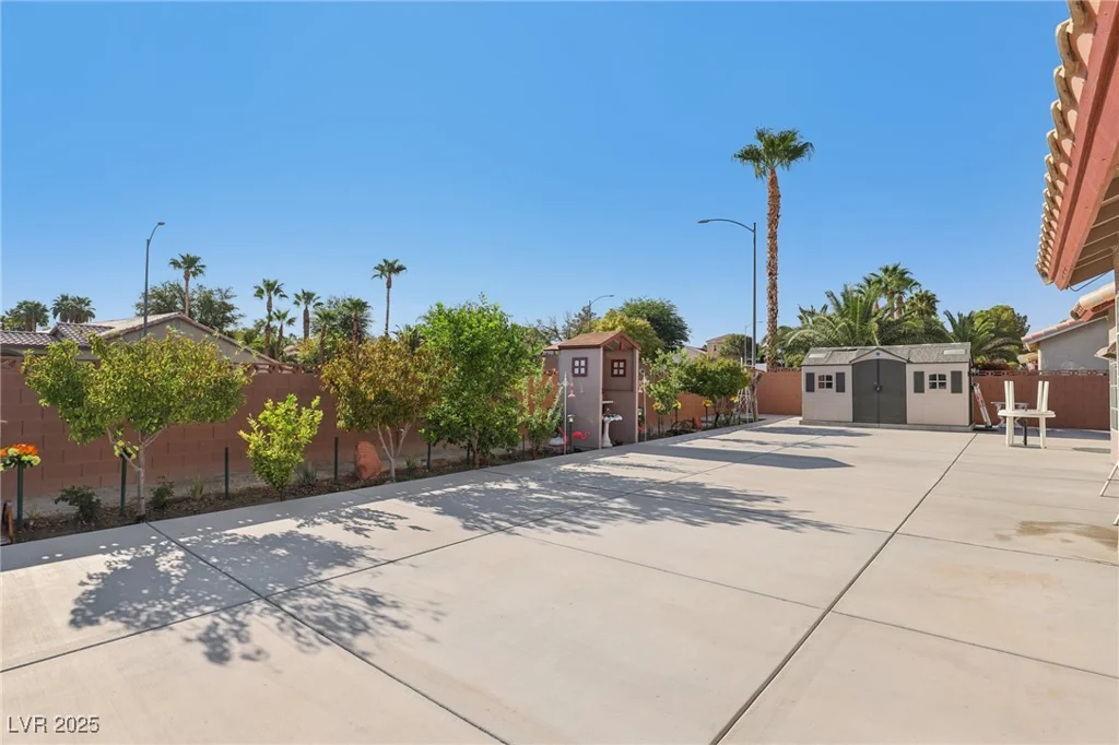 8208 Gila Bend, Las Vegas, NV 89123