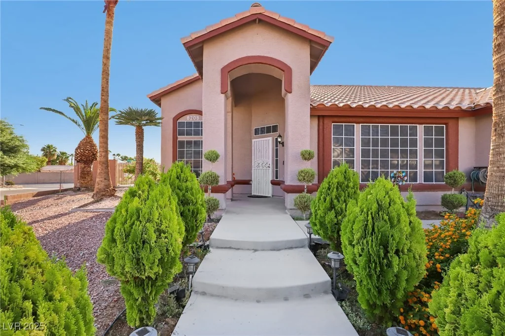 8208 Gila Bend, Las Vegas, NV 89123