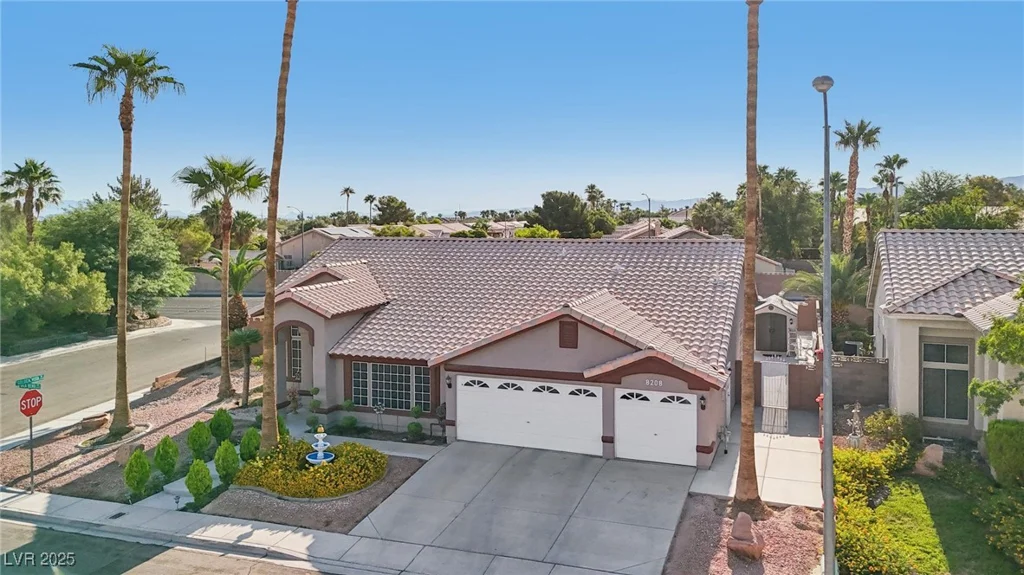 8208 Gila Bend, Las Vegas, NV 89123