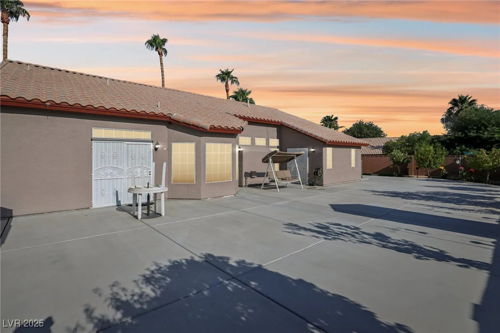 8208 Gila Bend, Las Vegas, NV 89123