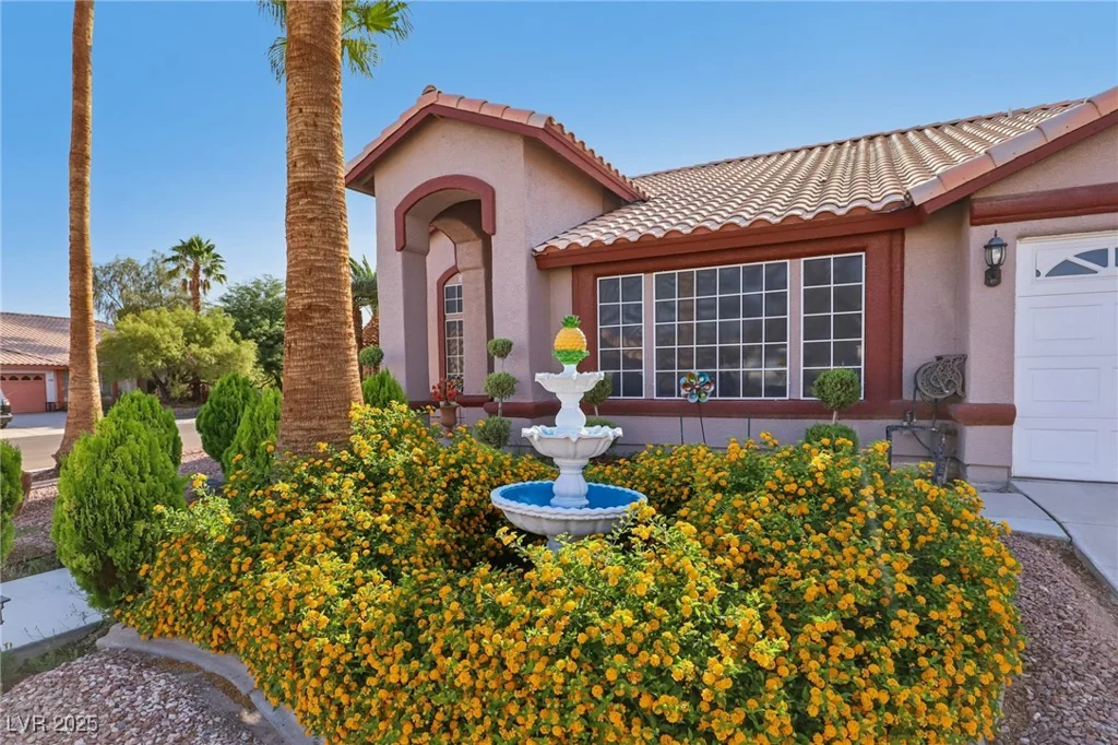 8208 Gila Bend, Las Vegas, NV 89123