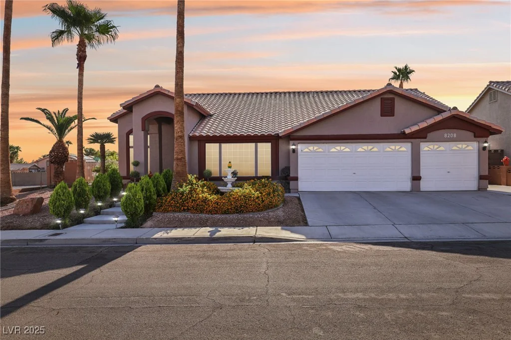 8208 Gila Bend, Las Vegas, NV 89123