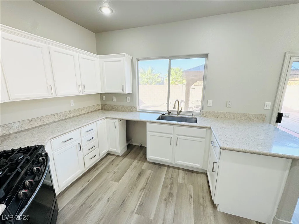 7232 Deer View, Las Vegas, NV 89113