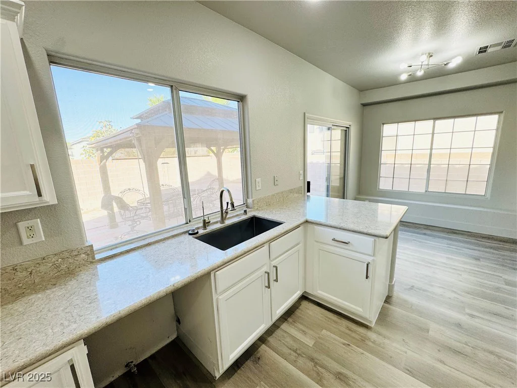 7232 Deer View, Las Vegas, NV 89113