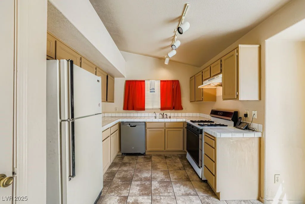 3501 Benson, North Las Vegas, NV 89032