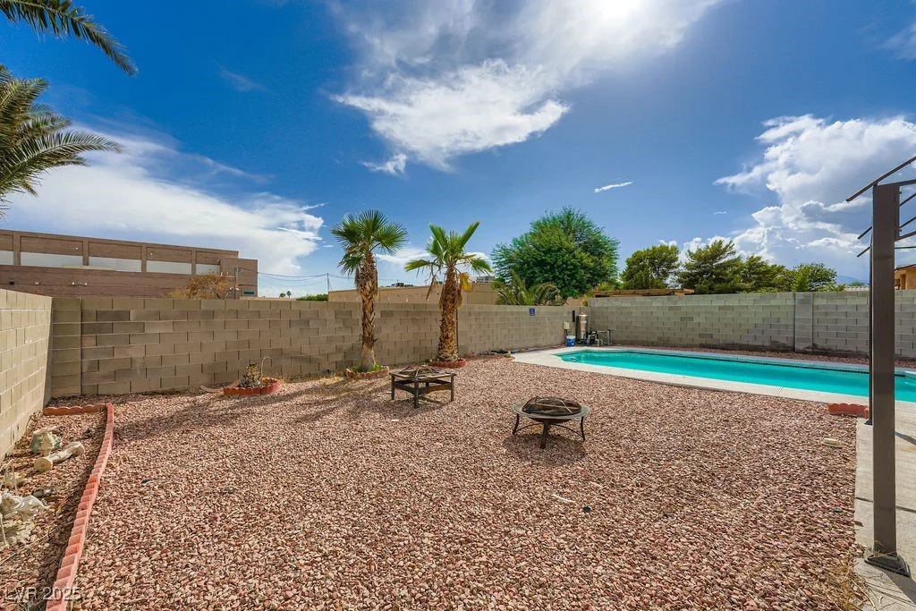 3501 Benson, North Las Vegas, NV 89032