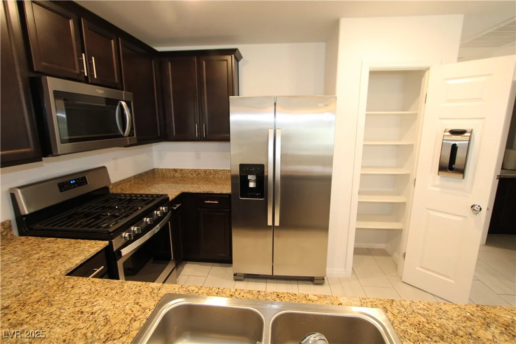4641 Woolcomber, Las Vegas, NV 89115