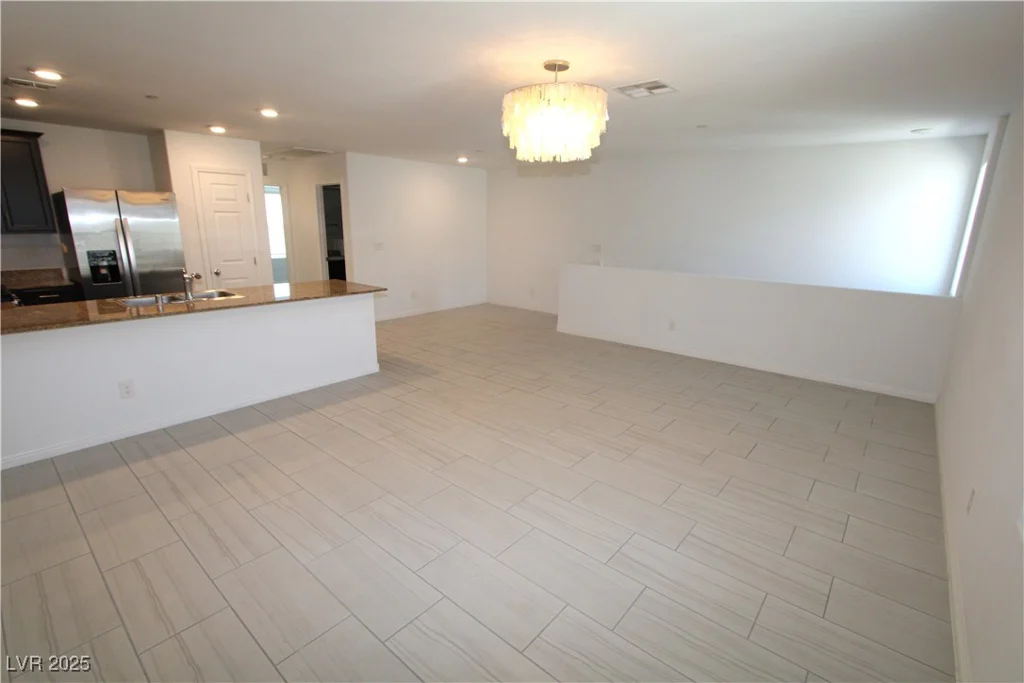 4641 Woolcomber, Las Vegas, NV 89115