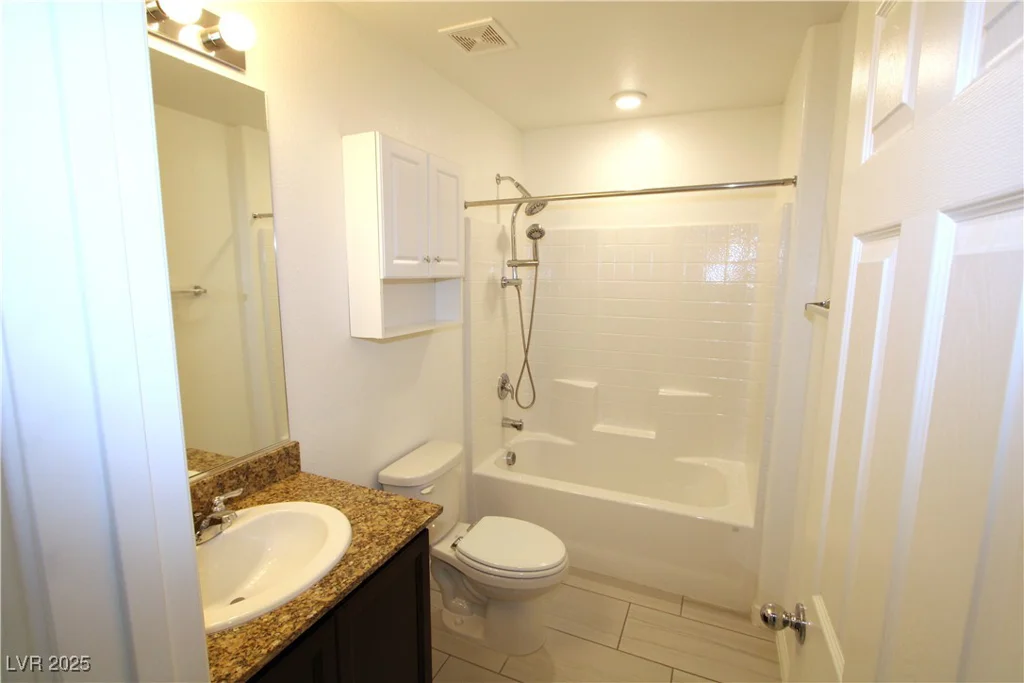 4641 Woolcomber, Las Vegas, NV 89115