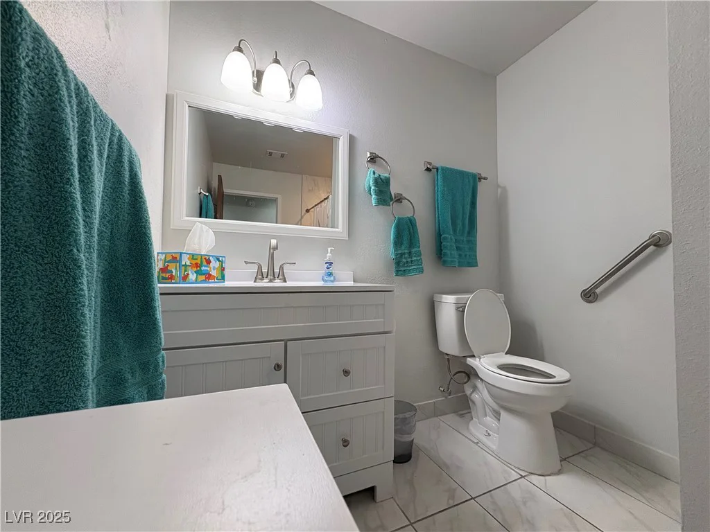 105 Cimarron, Las Vegas, NV 89145
