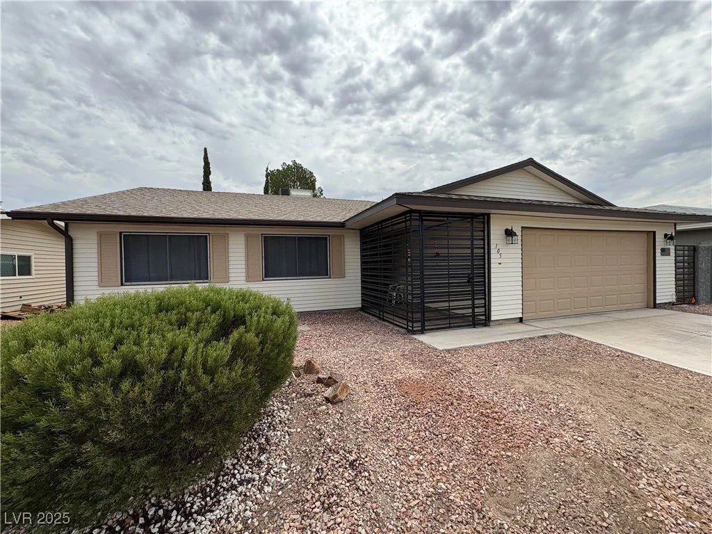 105 Cimarron, Las Vegas, NV 89145