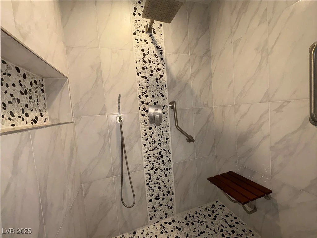 105 Cimarron, Las Vegas, NV 89145