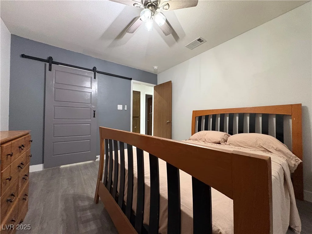 105 Cimarron, Las Vegas, NV 89145