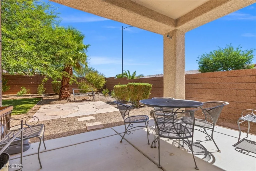 7910 Kiskadee, North Las Vegas, NV 89084