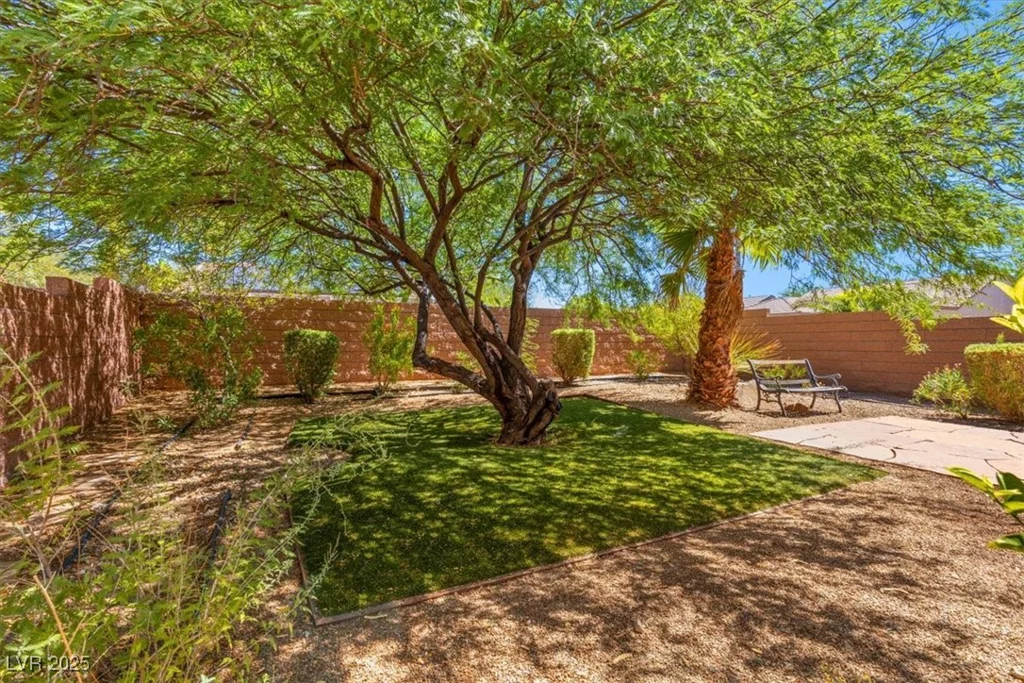 7910 Kiskadee, North Las Vegas, NV 89084