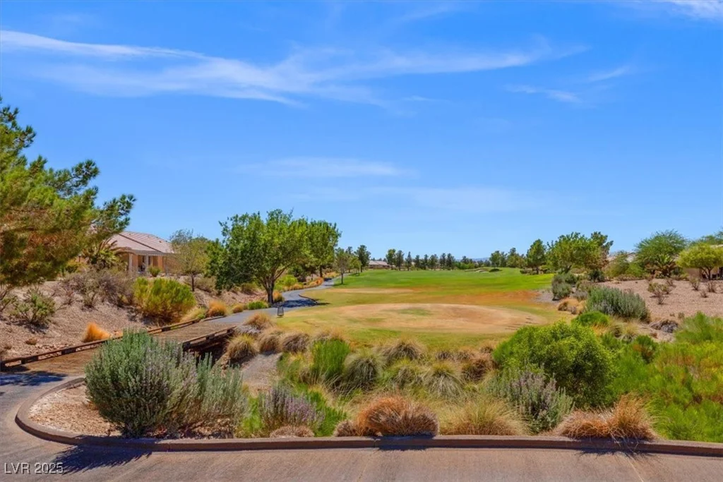 7910 Kiskadee, North Las Vegas, NV 89084