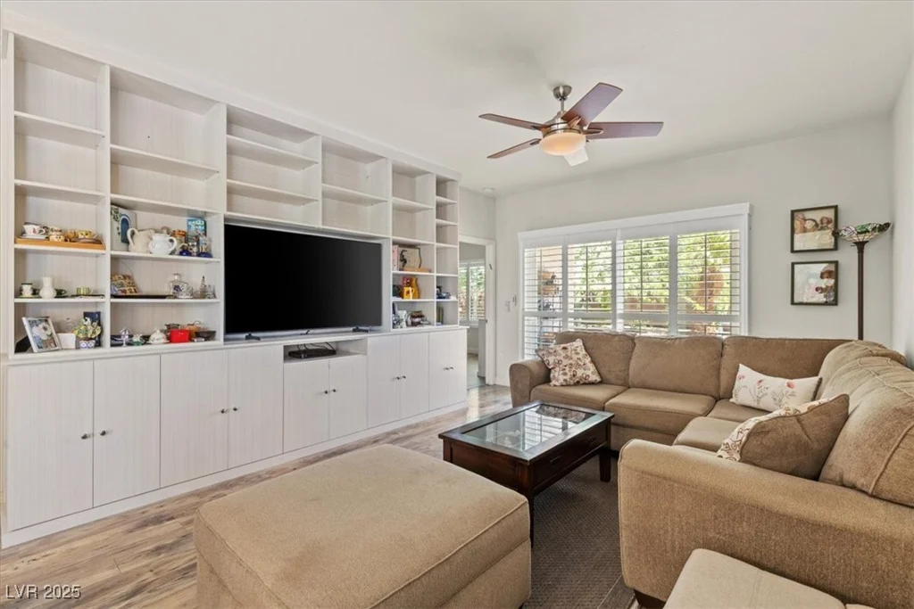 7910 Kiskadee, North Las Vegas, NV 89084
