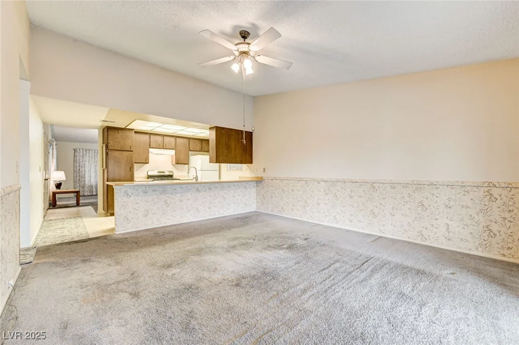 2513 Calico, Las Vegas, NV 89108