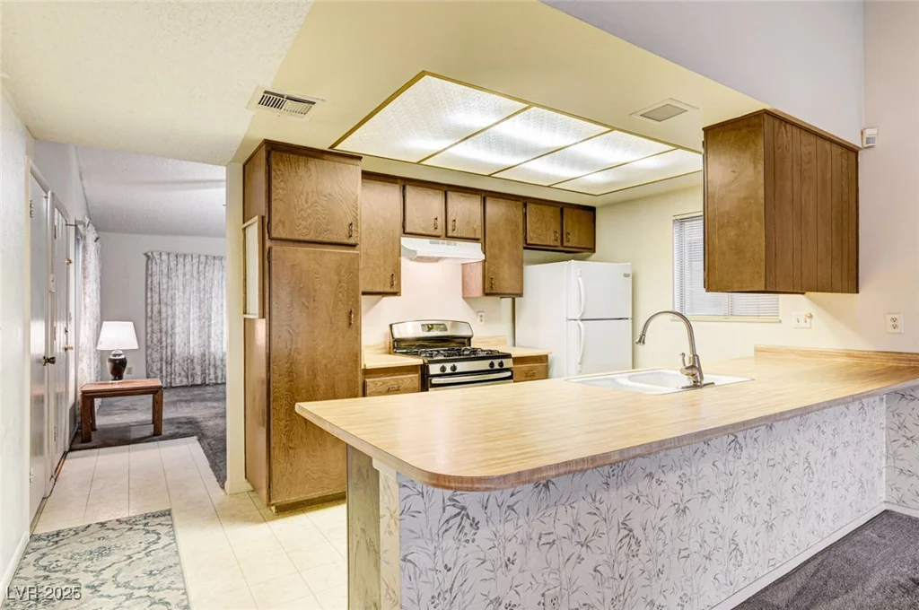 2513 Calico, Las Vegas, NV 89108