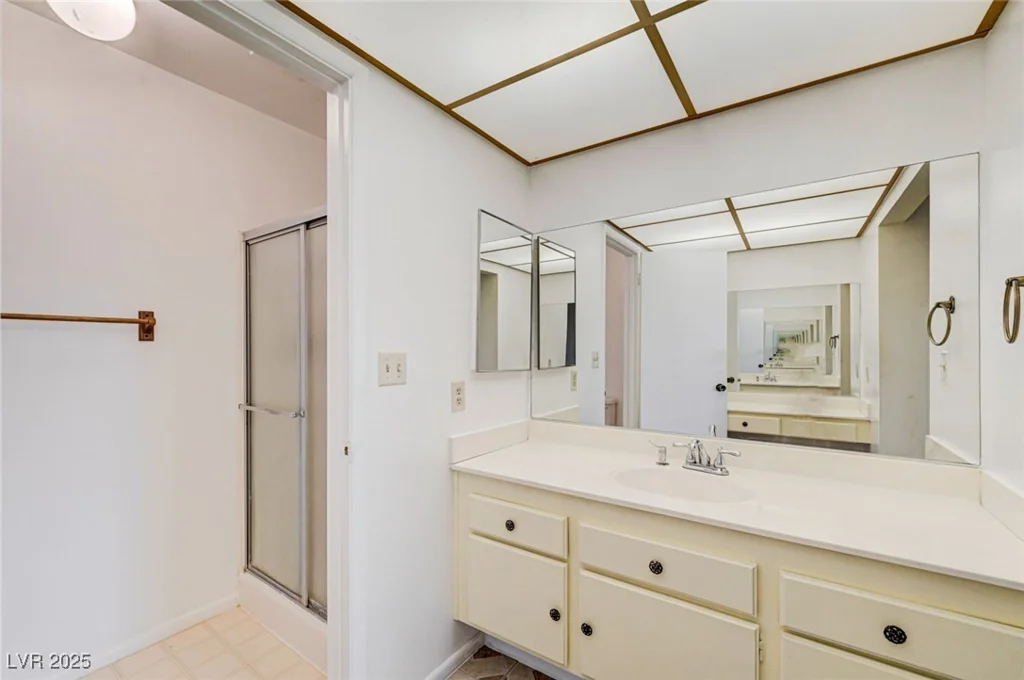 2513 Calico, Las Vegas, NV 89108