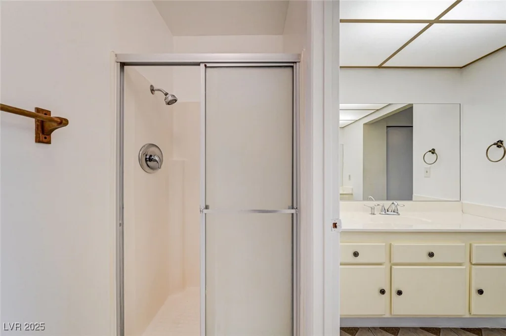 2513 Calico, Las Vegas, NV 89108