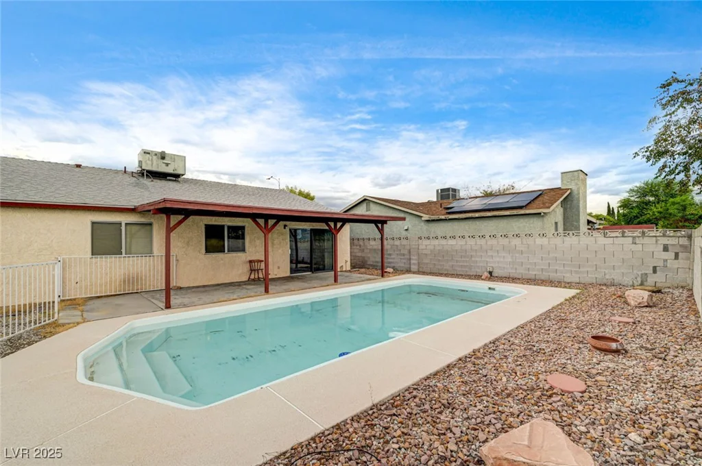 2513 Calico, Las Vegas, NV 89108