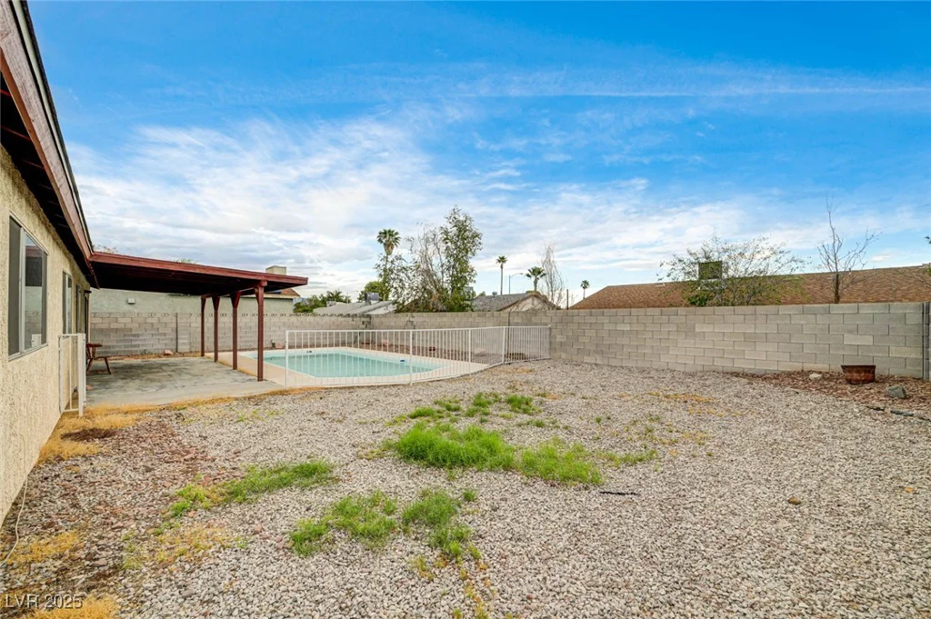 2513 Calico, Las Vegas, NV 89108