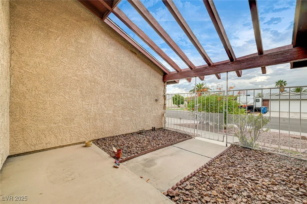 2513 Calico, Las Vegas, NV 89108