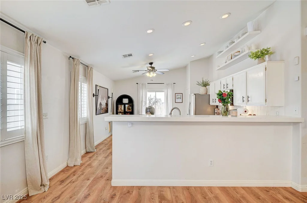4909 Whispering Spring, Las Vegas, NV 89131