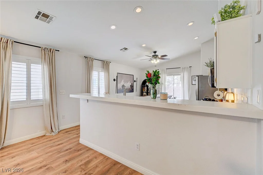 4909 Whispering Spring, Las Vegas, NV 89131