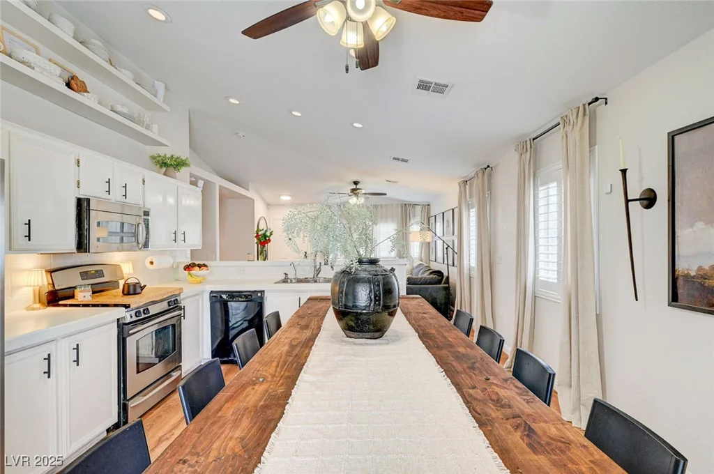 4909 Whispering Spring, Las Vegas, NV 89131