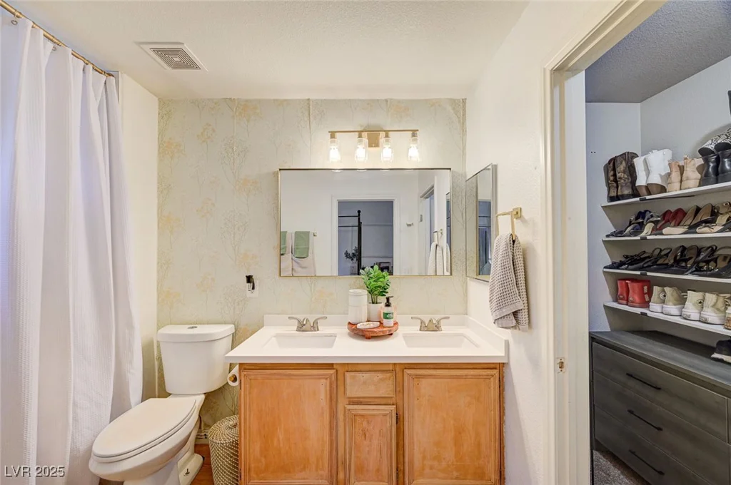 4909 Whispering Spring, Las Vegas, NV 89131