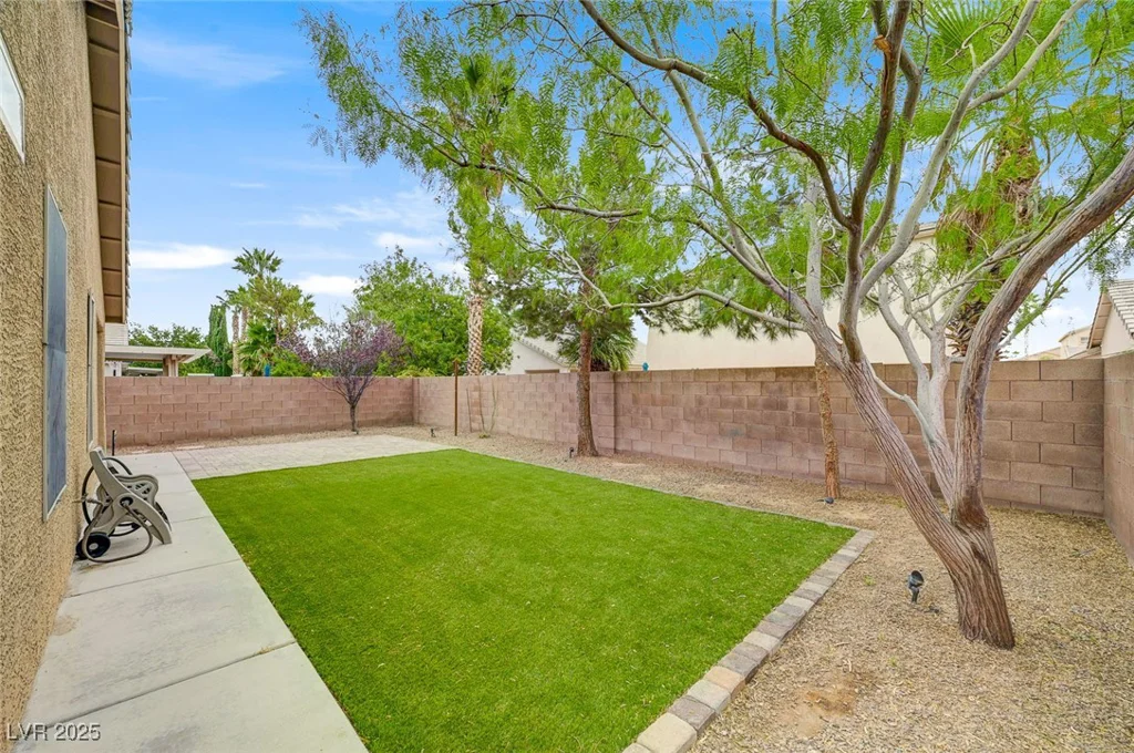 4909 Whispering Spring, Las Vegas, NV 89131