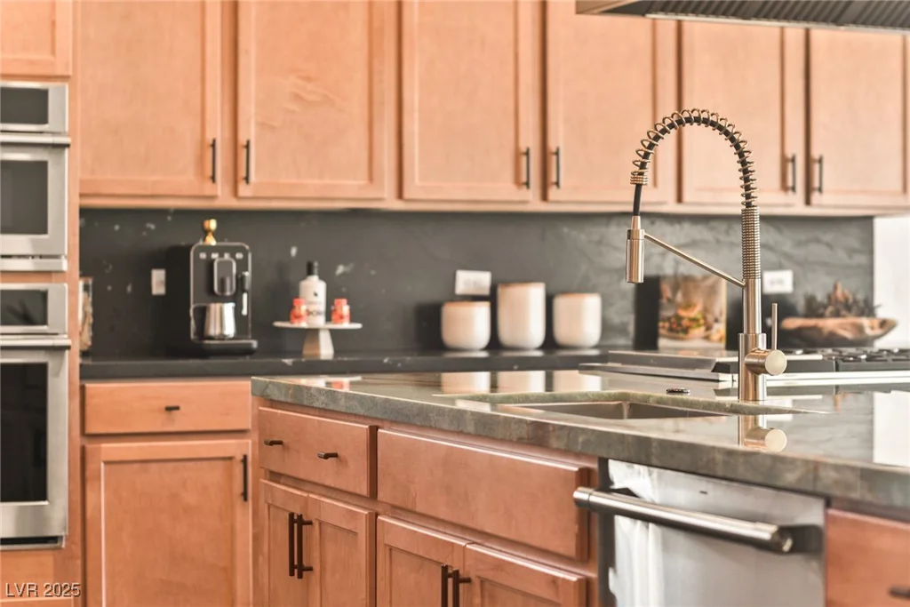 12103 Canyon Sunset, Las Vegas, NV 89138