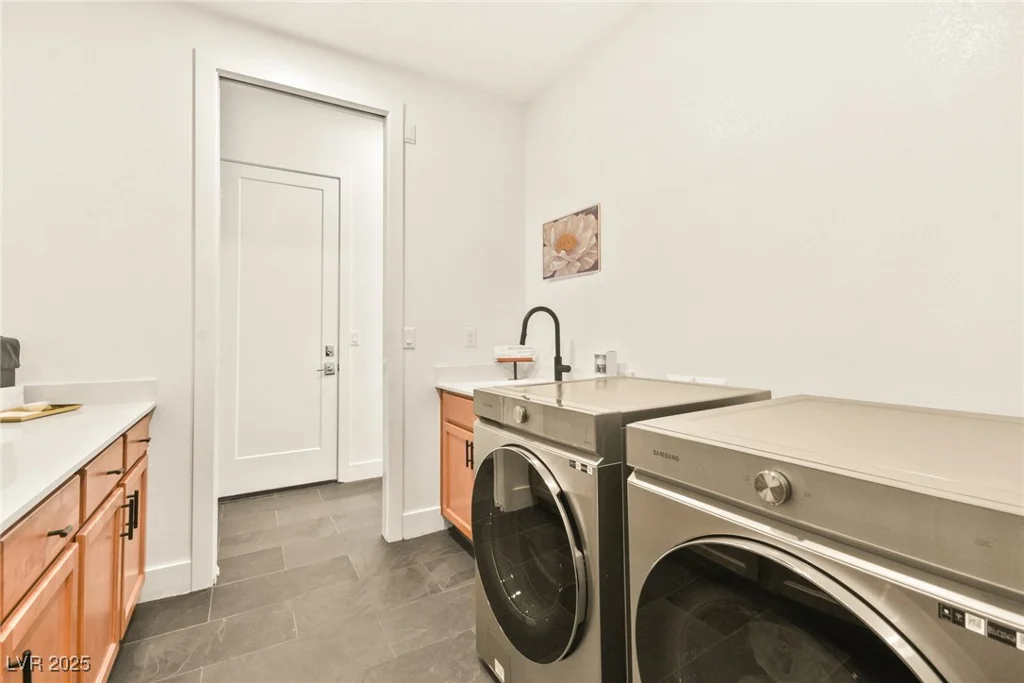 12103 Canyon Sunset, Las Vegas, NV 89138