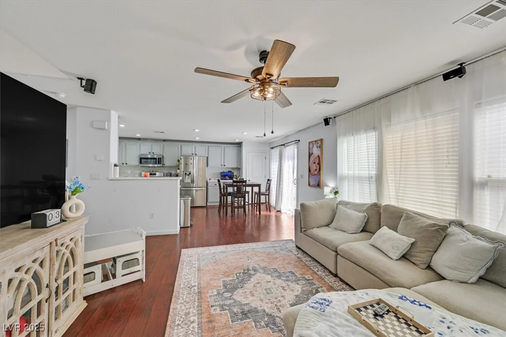 109 Snow Dome, North Las Vegas, NV 89031