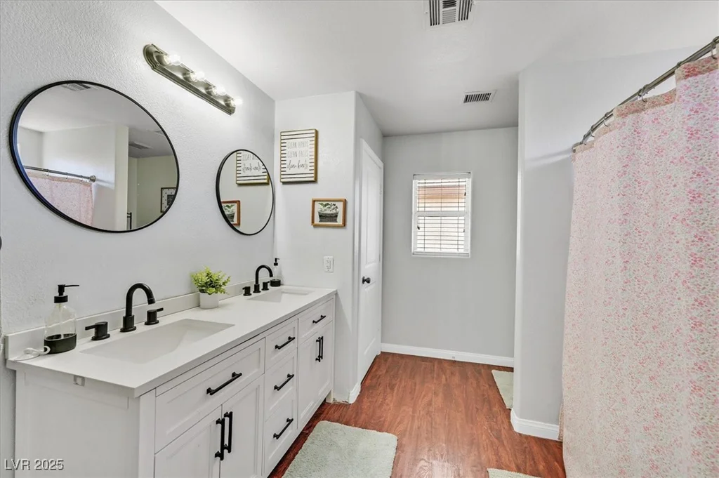 109 Snow Dome, North Las Vegas, NV 89031