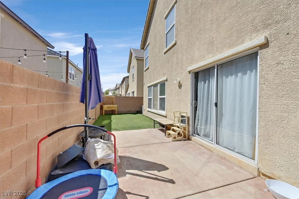 109 Snow Dome, North Las Vegas, NV 89031
