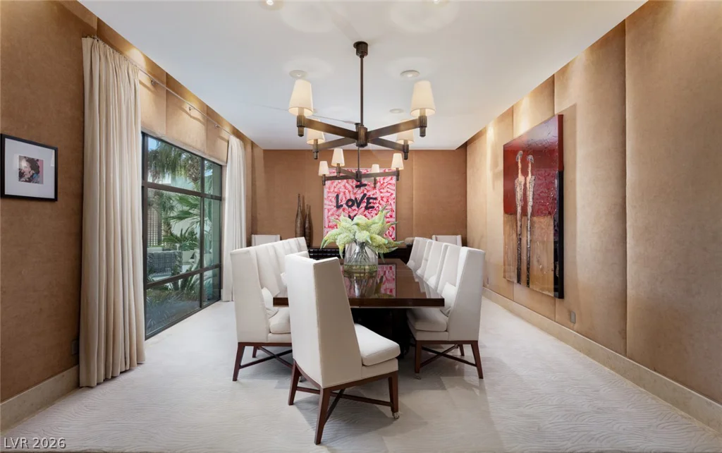 28 Painted Feather, Las Vegas, NV 89135