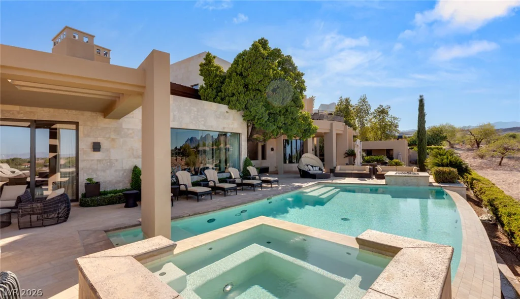 28 Painted Feather, Las Vegas, NV 89135