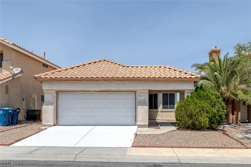 6520 LOMBARD, Las Vegas, NV 89108