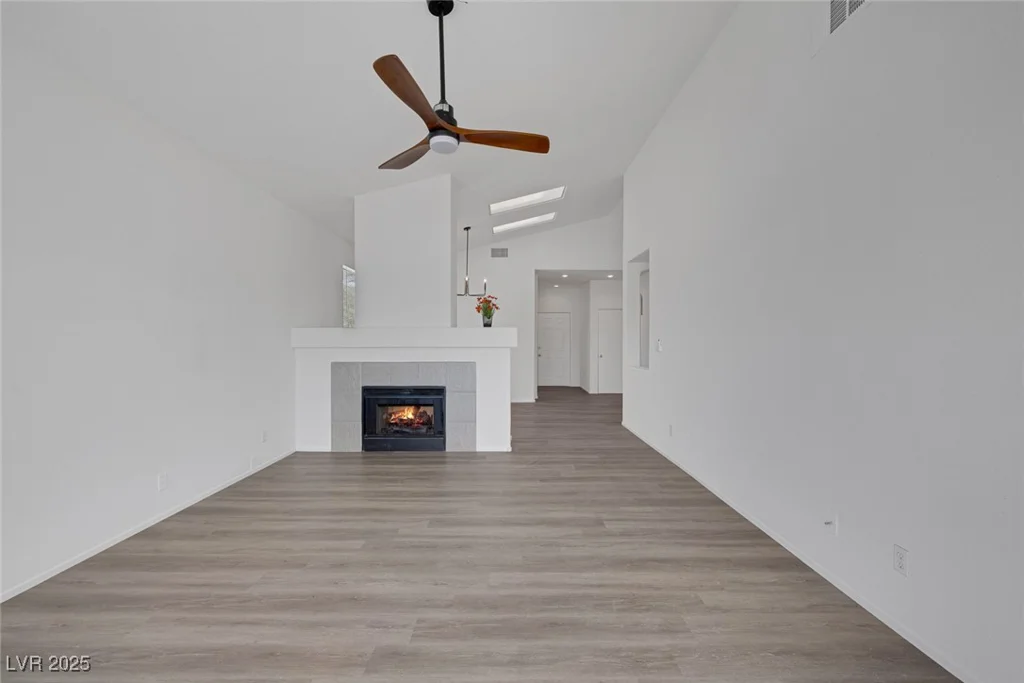 6520 LOMBARD, Las Vegas, NV 89108