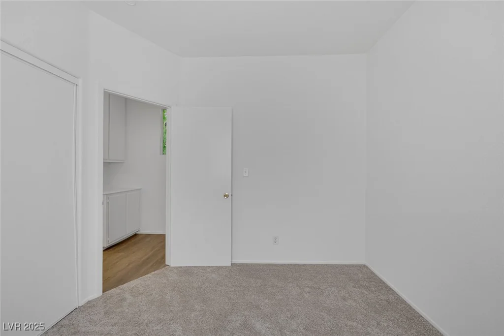 6520 LOMBARD, Las Vegas, NV 89108