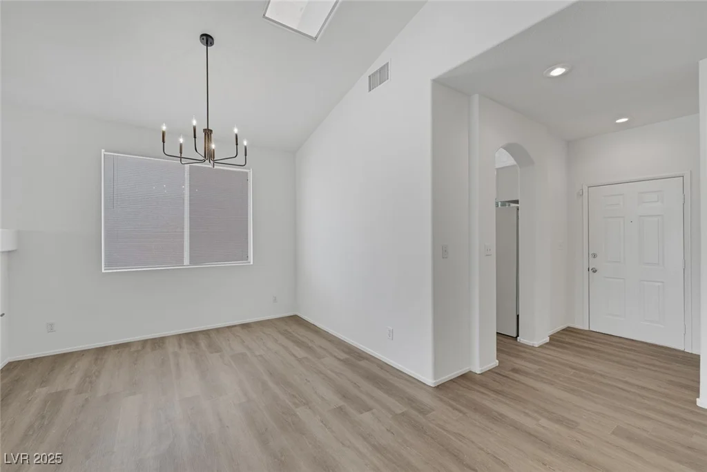6520 LOMBARD, Las Vegas, NV 89108